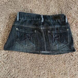 Rocawear denim dark wash mini skirt Jeans Women's Low rise Size XS embroidered